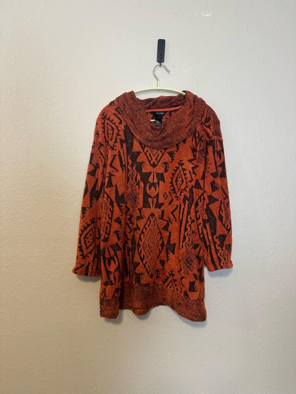 Ali Miles Aztec Print‎ blouse Cowl Neck Women's Medium Orange/Black Size Large